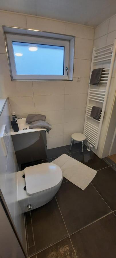 Arrive & Relax - Volkmar Appartement Düsseldorf Buitenkant foto